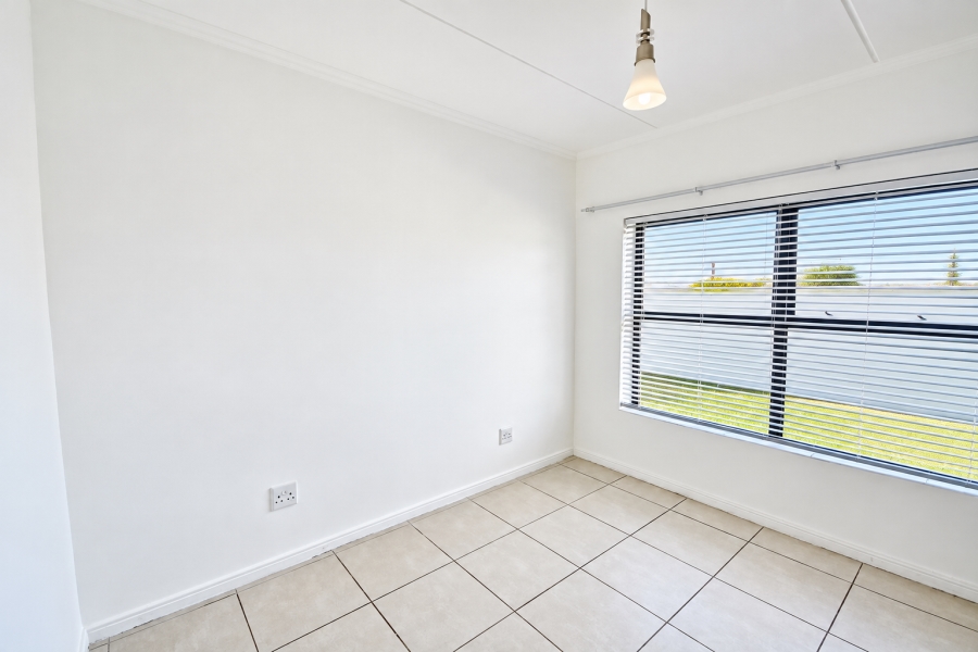 To Let 3 Bedroom Property for Rent in Parklands Western Cape